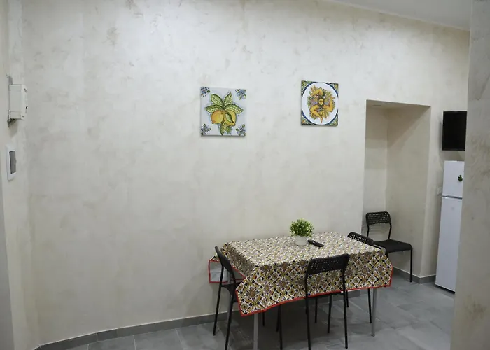 아파트 Family House *
